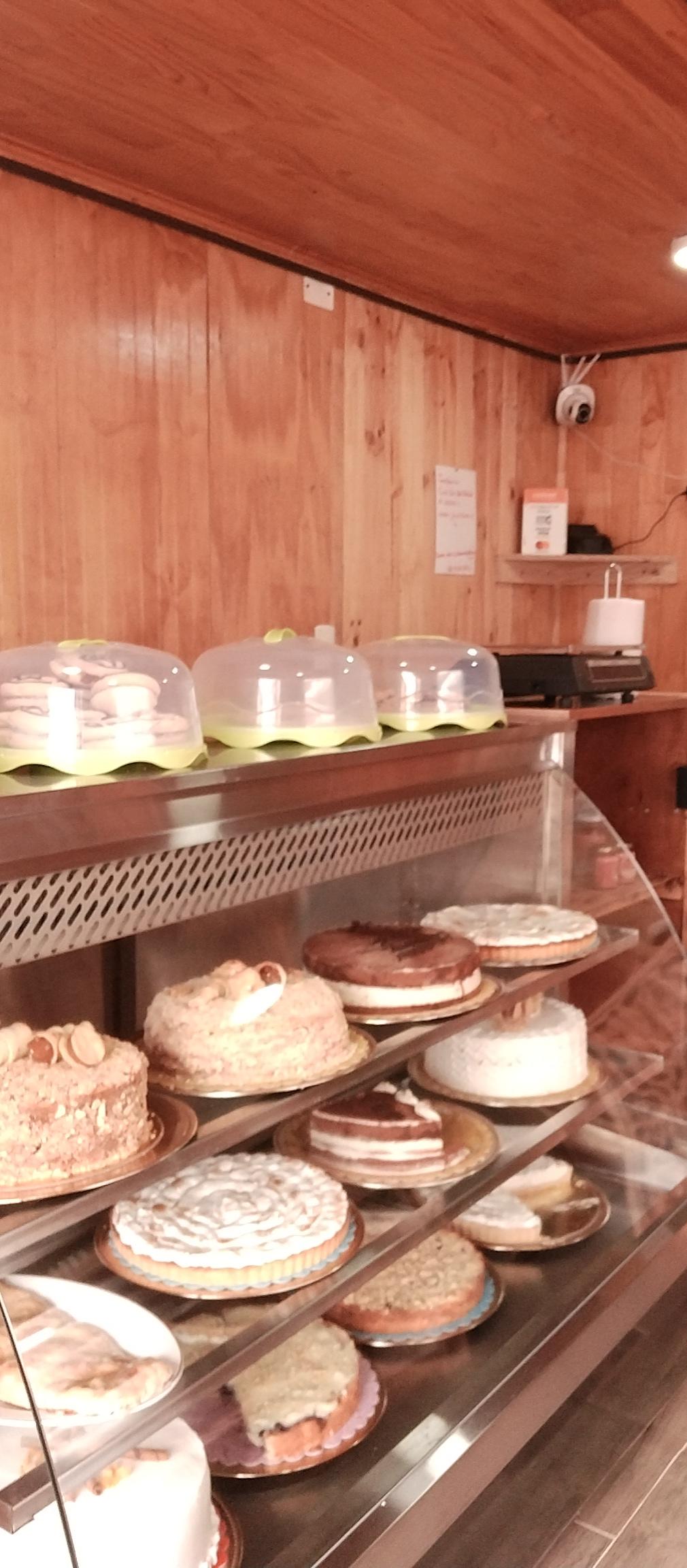 Pastelería y cafetería Delicias de Hornopiren 